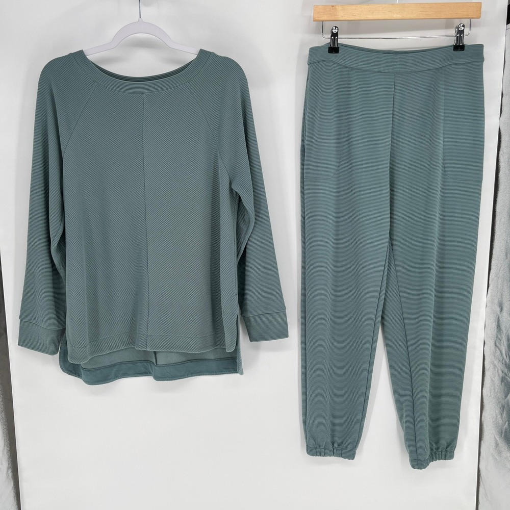 24/7 by SOMA Womens Sage Green Ribbed Lounge Set Top and Joggers Size M - Picture 2 of 13